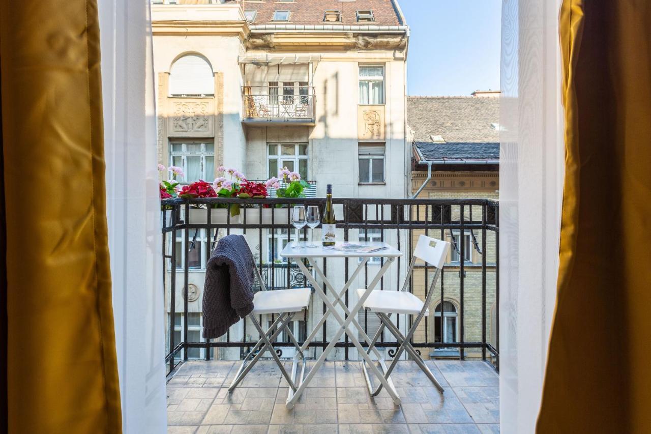 Luxury Downtown Home By Anna Budapest Exteriör bild